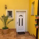 Istriana شقة